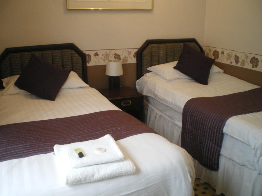 Crown Hotel Pwllheli Zimmer foto