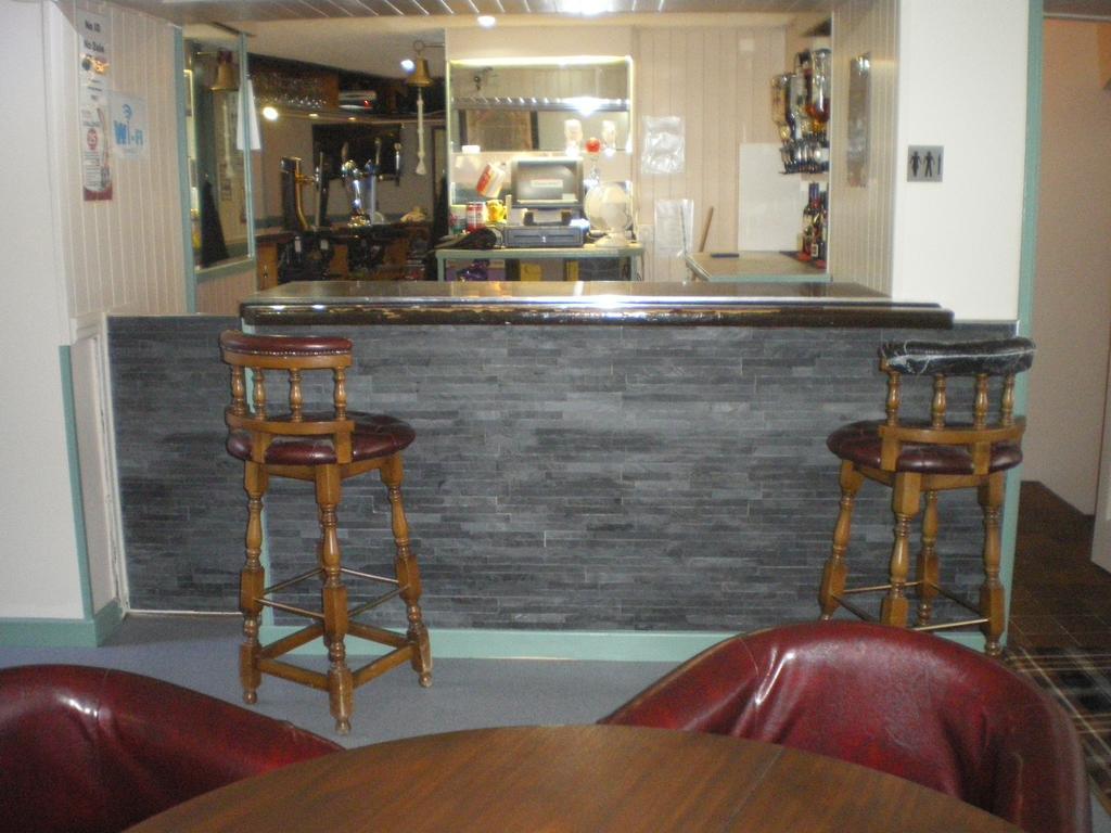 Crown Hotel Pwllheli Exterior foto