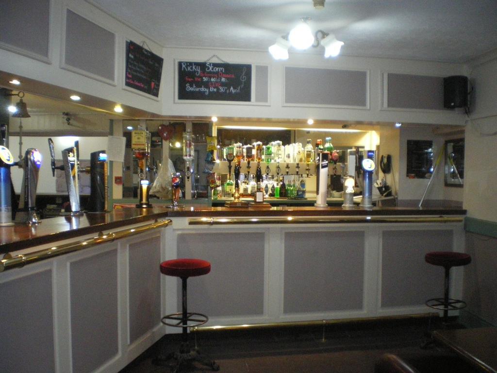 Crown Hotel Pwllheli Exterior foto