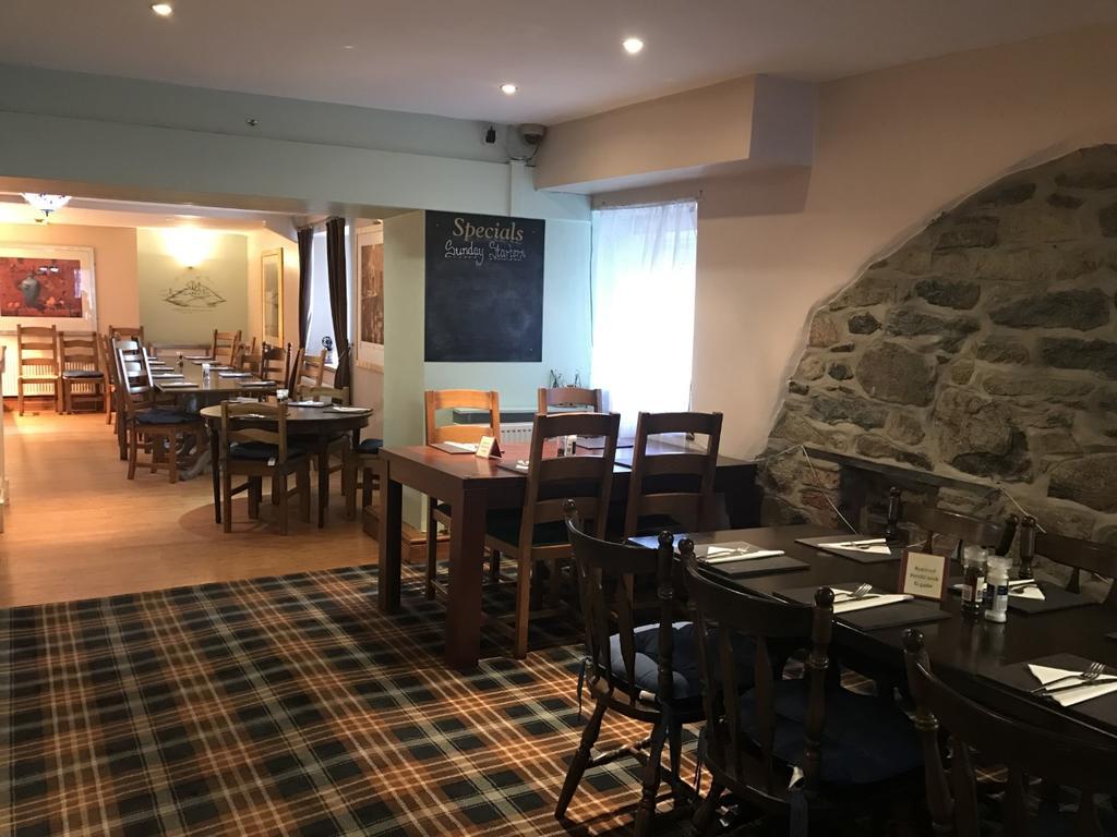 Crown Hotel Pwllheli Exterior foto