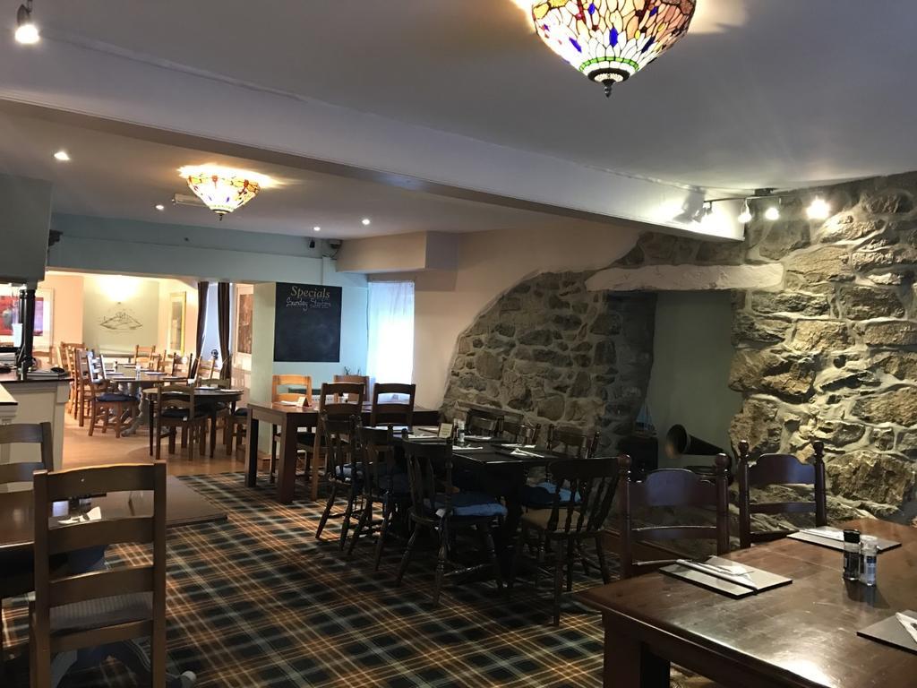 Crown Hotel Pwllheli Exterior foto